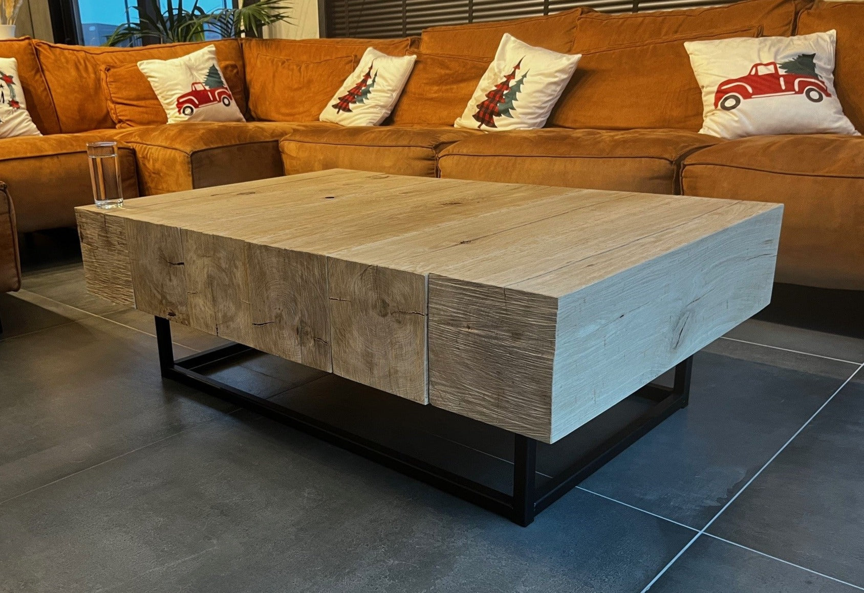 Salontafel-massief-eiken-balken