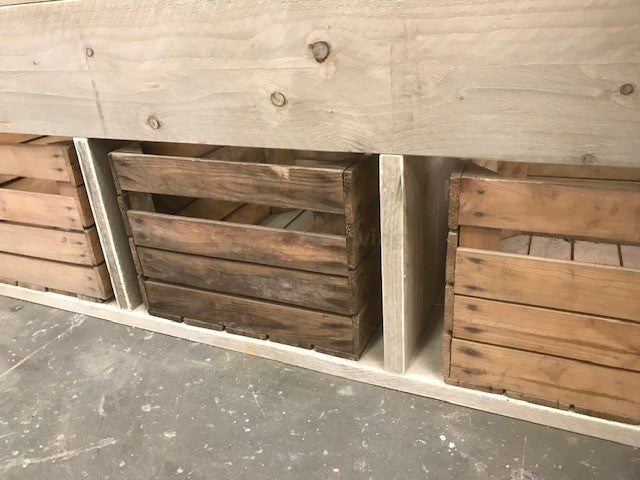 Kajuitbed met fruitkistjes