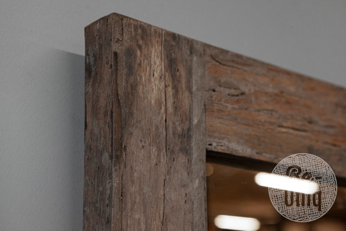 Be-Uniq Oud houten badkamer spiegel Sofia