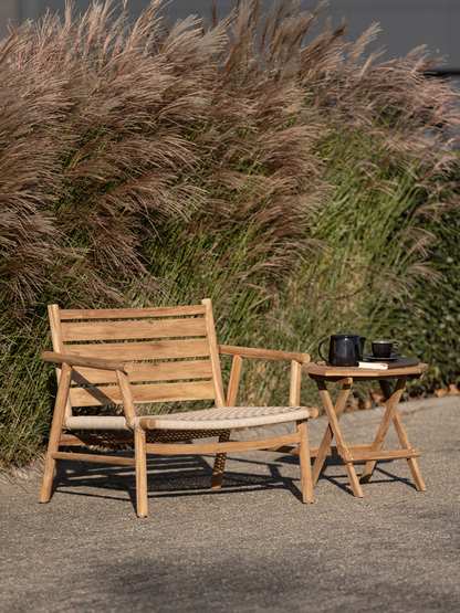 Must Living opvouwbare bijzettafel Owen | Houten Tuinmeubels | Productfotografie buiten