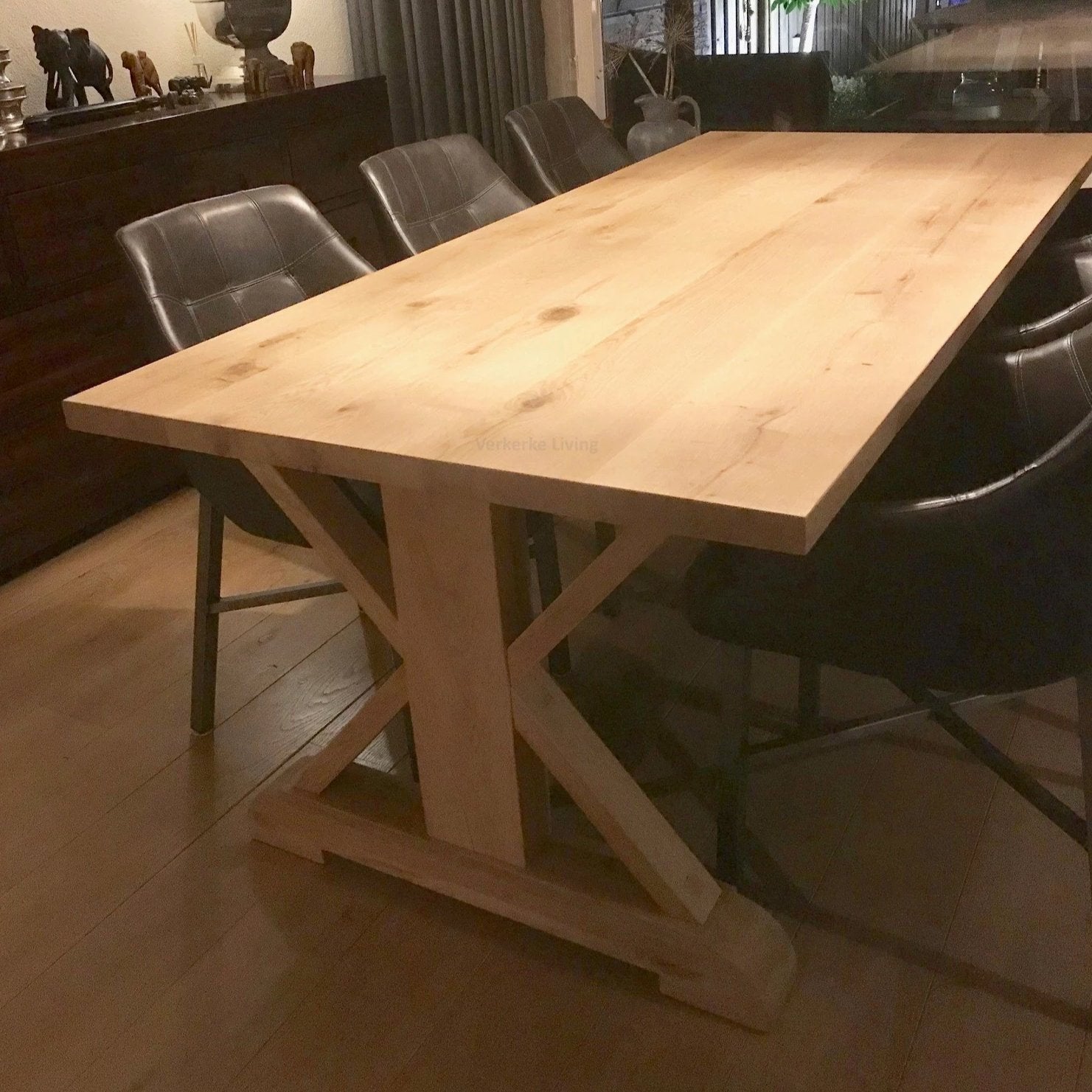 Eikenhouten eettafel met houten poten | Verkerke Living