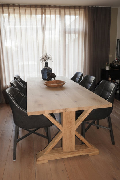 Eikenhouten eettafel met houten poten | Verkerke Living