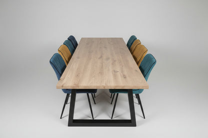 Industriële eettafel van massief eiken