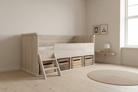 Kajuitbed met fruitkistjes